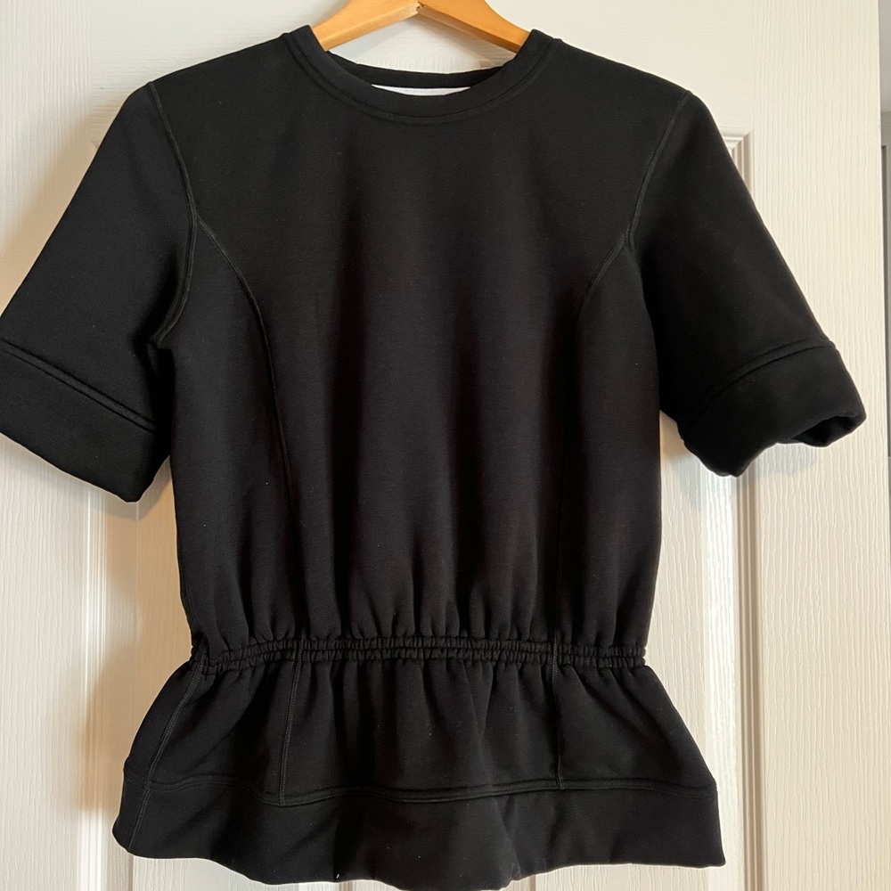 Lululemon peplum short sleeve sweatshirt size 6